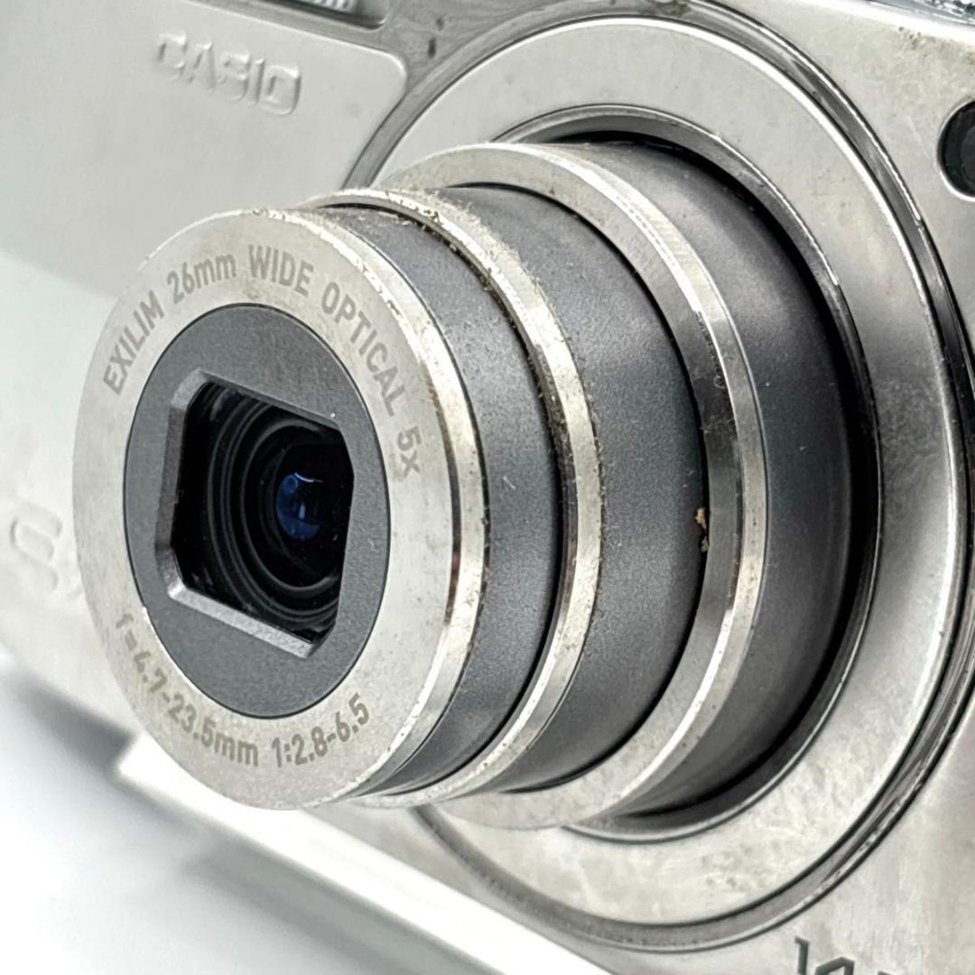 CASIO EX-Z2000 カシオ　シルバー コンデジ デジカメ　カメラ