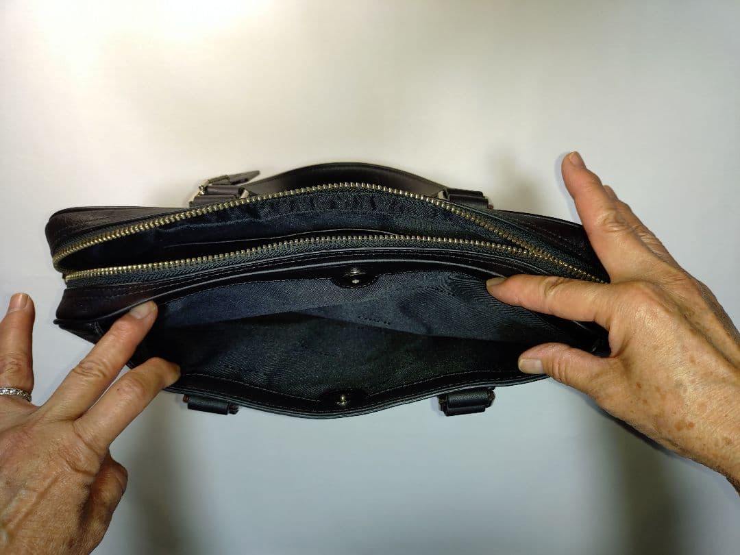 新品未使用コーチメンズビジネスバック