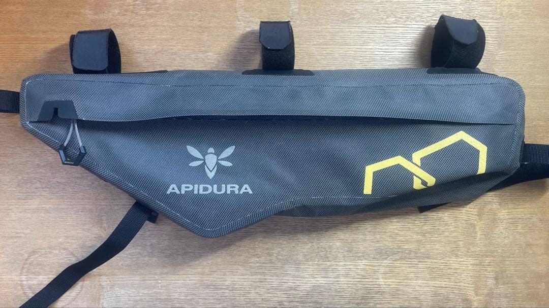 APIDURA フレームバッグ