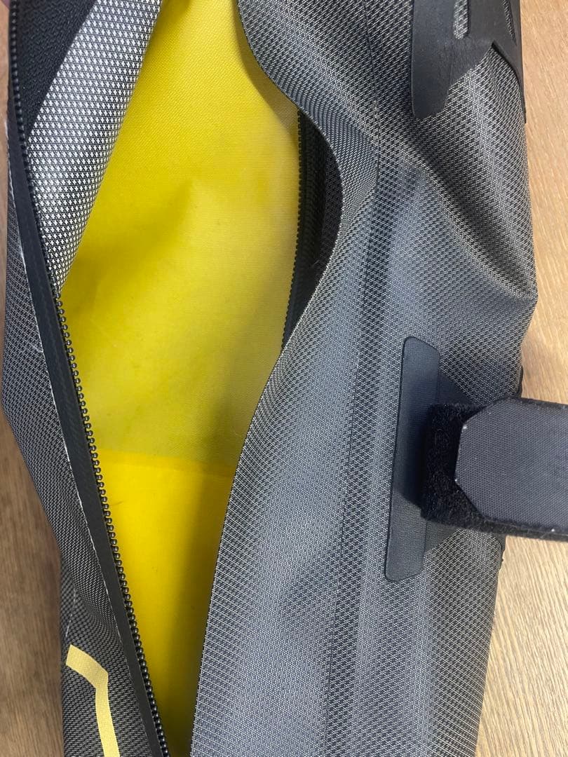 APIDURA フレームバッグ