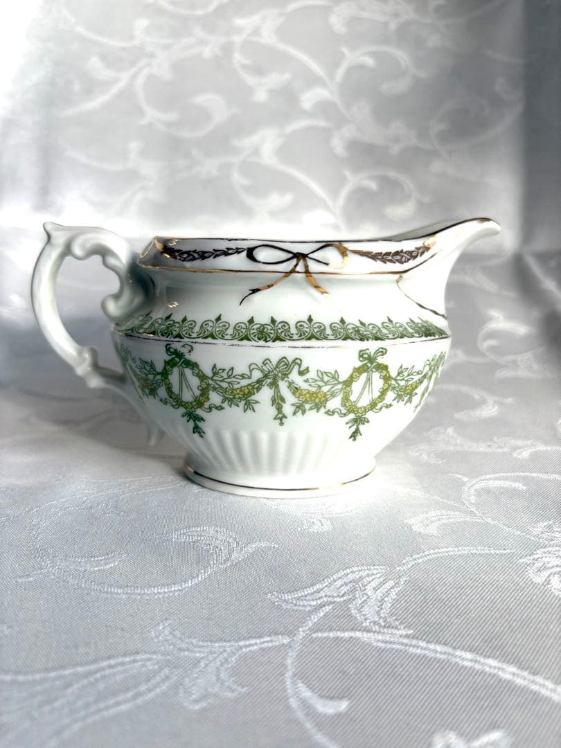 フランスアンティーク　金彩　リボン&フラワーリース　ティーセット　ボンボニエール