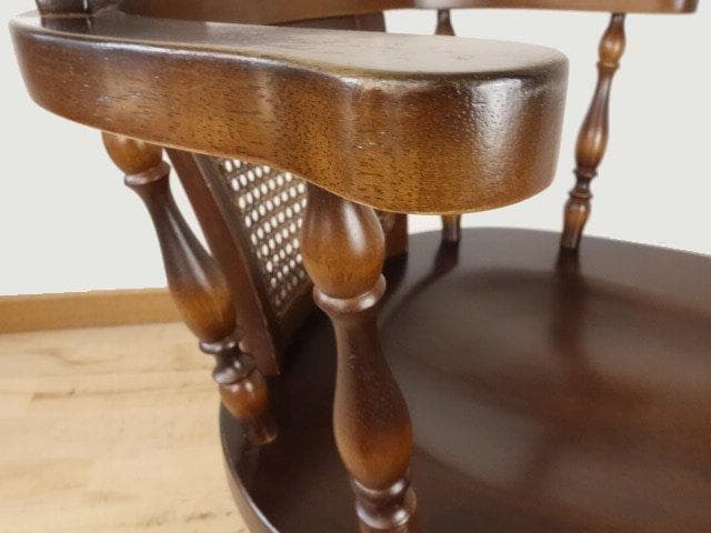 飛騨産業　キツツキ　穂高　アームチェアーB　イス　 木製　再塗装済ＵＳＥＤ