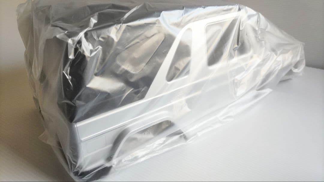 タミヤ 1/10 メルセデス・ベンツ G320 カブリオ