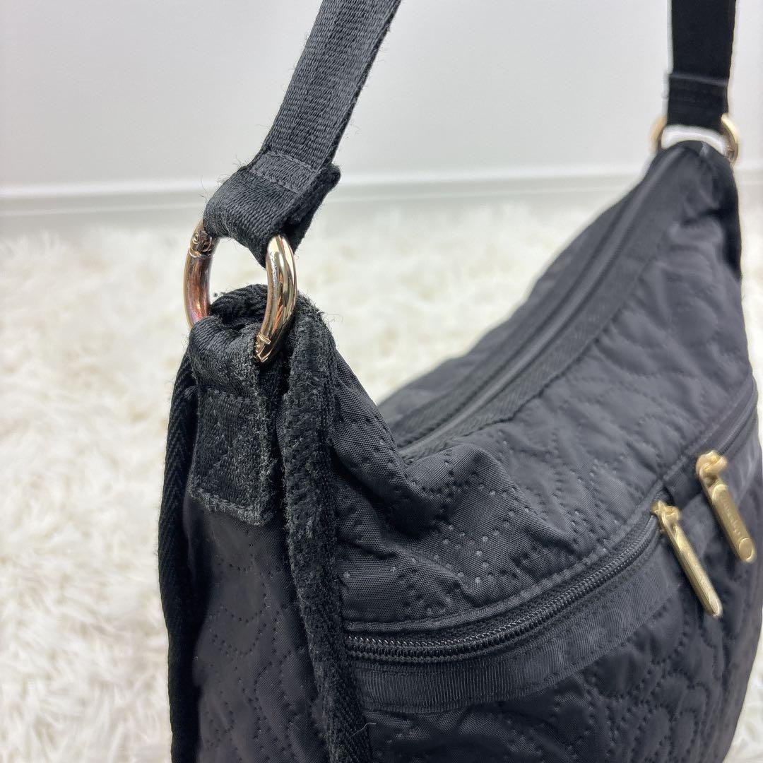 LeSportsac レスポートサック キルティング花柄 ショルダーバッグ 黒