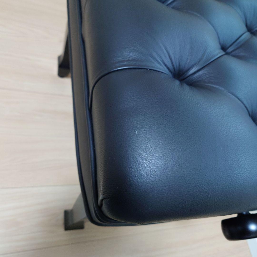 スタインウェイ純正コンサートピアノイス　BC-39ロゴ入り