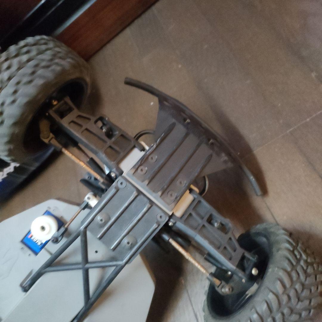 トラクサスTraxxas Slash 2WD SCトラック、フルセット