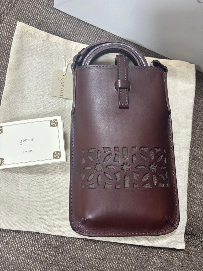 ゲンテン　genten カットワークスマホショルダーバッグ