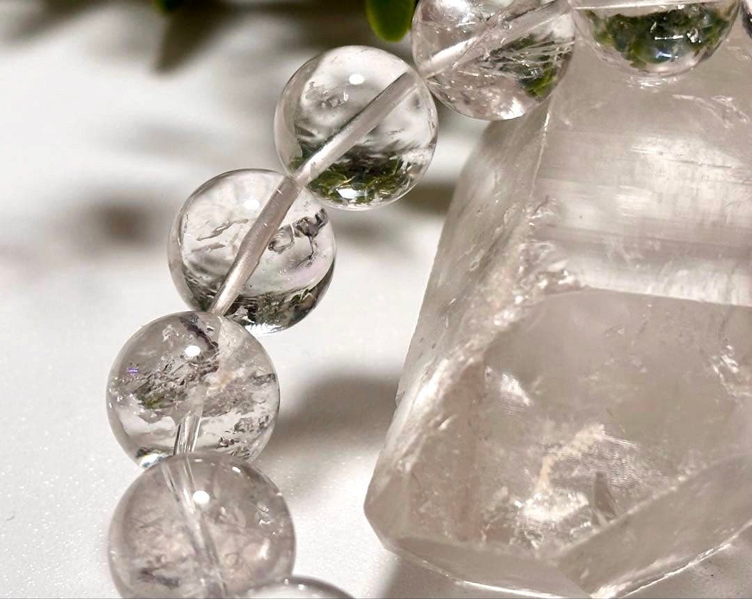 究極品質　超希少幻の逸品　ヒマラヤ最高峰のパワー　幻の虹と雪のマニカラン水晶