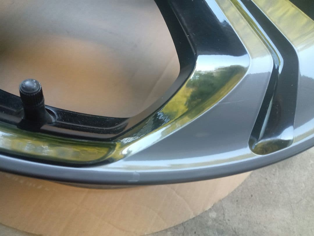 ジェイド純正１８インチホイール