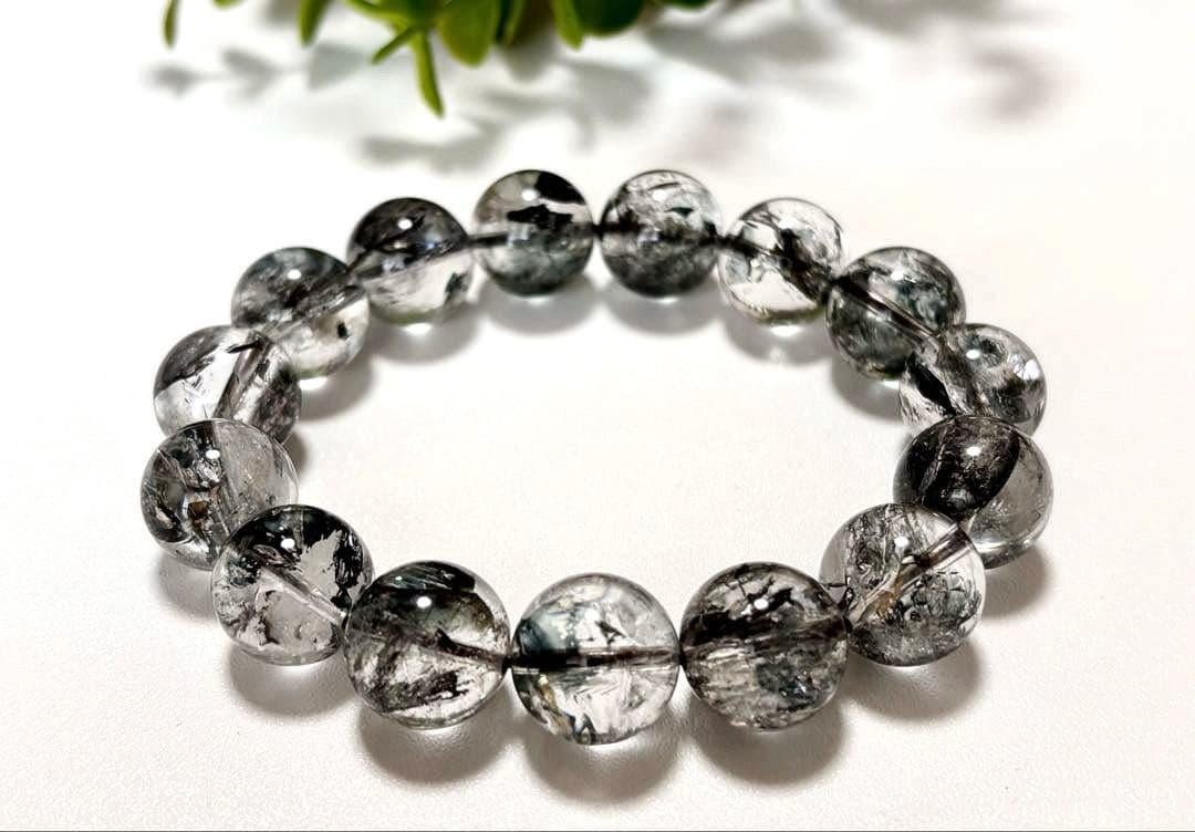 究極品質　光を纏いし神の聖石　ガネッシュヒマール産　虹のブラックエレスチャル