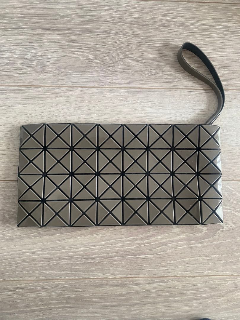 ISSEY MIYAKE イッセイミヤケ　BAOBAO クラッチバッグ