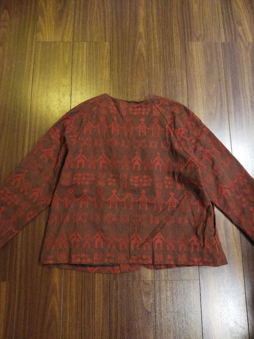 美品♪根々 ジャガード織り つながる ショートコート ジャケット