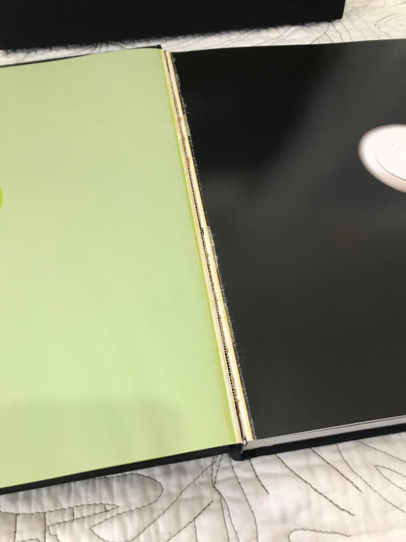 ダグ・ハイド|画集とイラスト「The Man Behind The Smile」