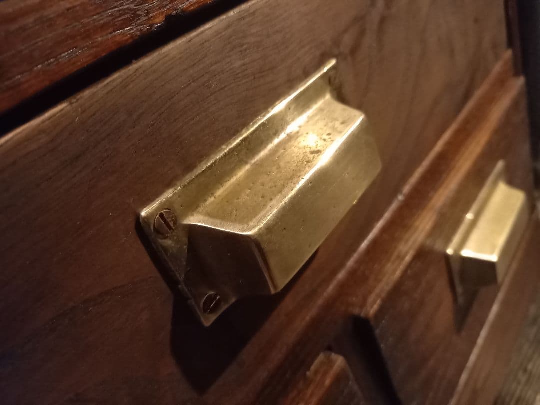 1950's　ヴィンテージ　ドロワー　欅　無垢材　継ぎ組み　細工　真鍮　金具