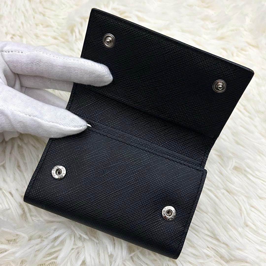 【美品】PRADA プラダ サフィアーノレザー 6連キーケース 鍵入れ ブラック