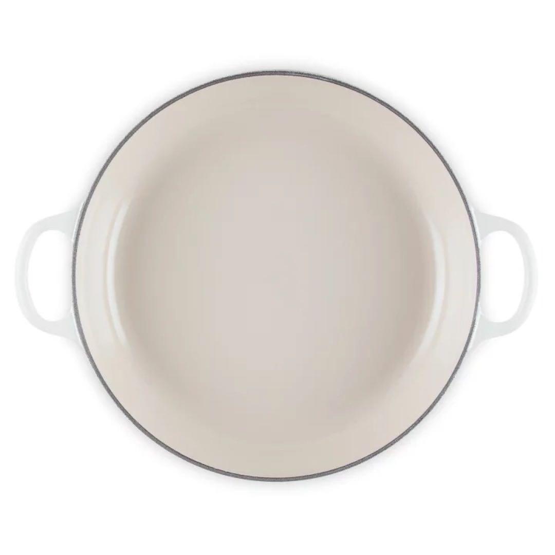 ル・クルーゼ　シグニチャー ビュッフェ・キャセロール 26cm ペタルレリーフ