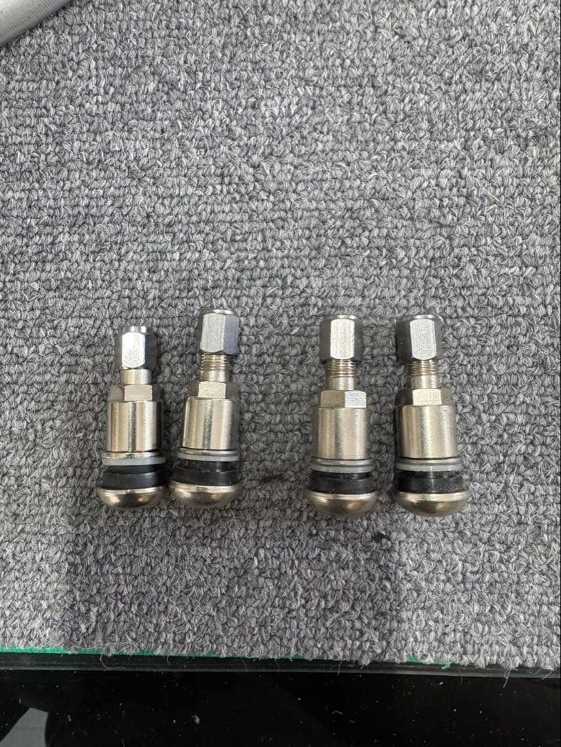 アウディ　Audi A4 A5 17インチ純正ホイール スポーク4本