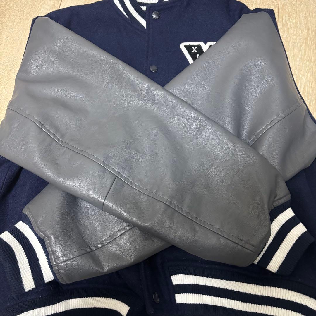 【超人気】エクストララージ☆ 袖切り替えパイルロゴウールスタジャン M ネイビー