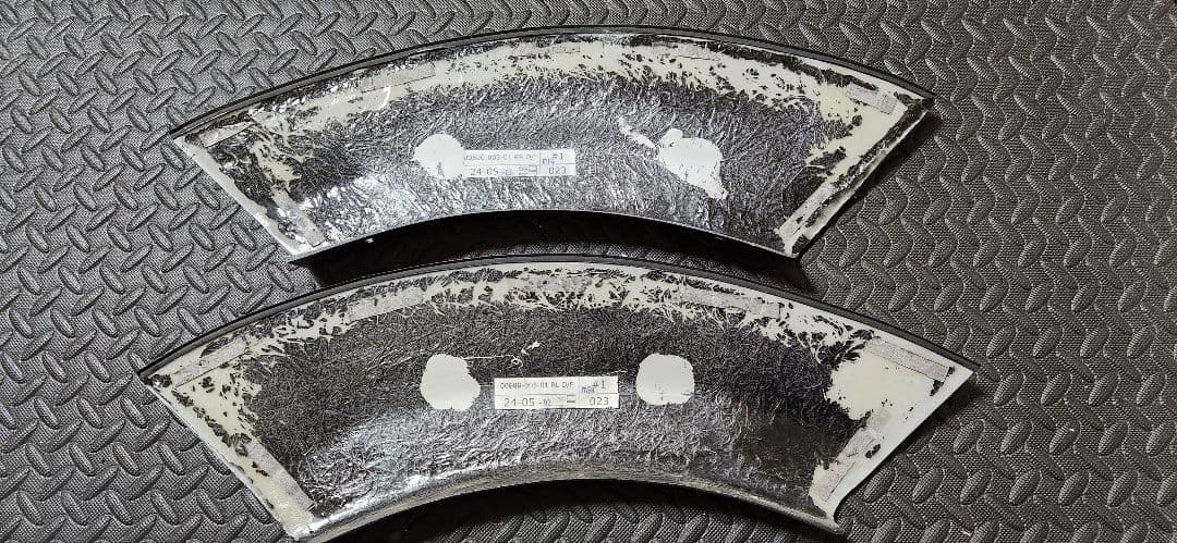 デリカD5前期用　JAOSフェンダーガーニッシュtype-S