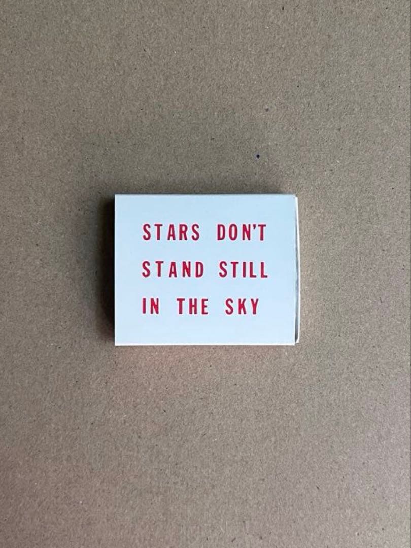 Lawrence Weiner エナメルピン