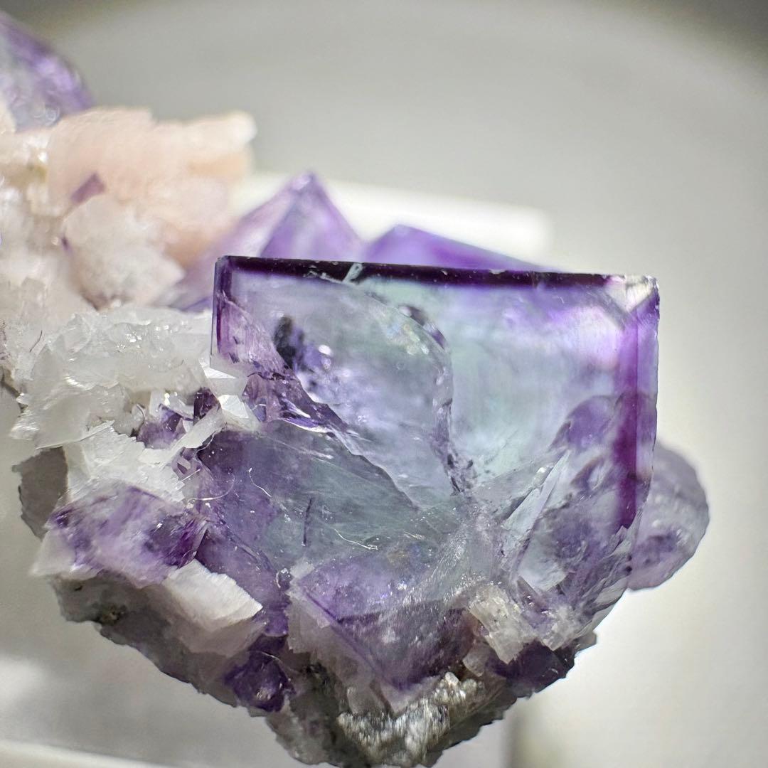 477 中国　ヤオガンシャン産　ポーセリンフローライト