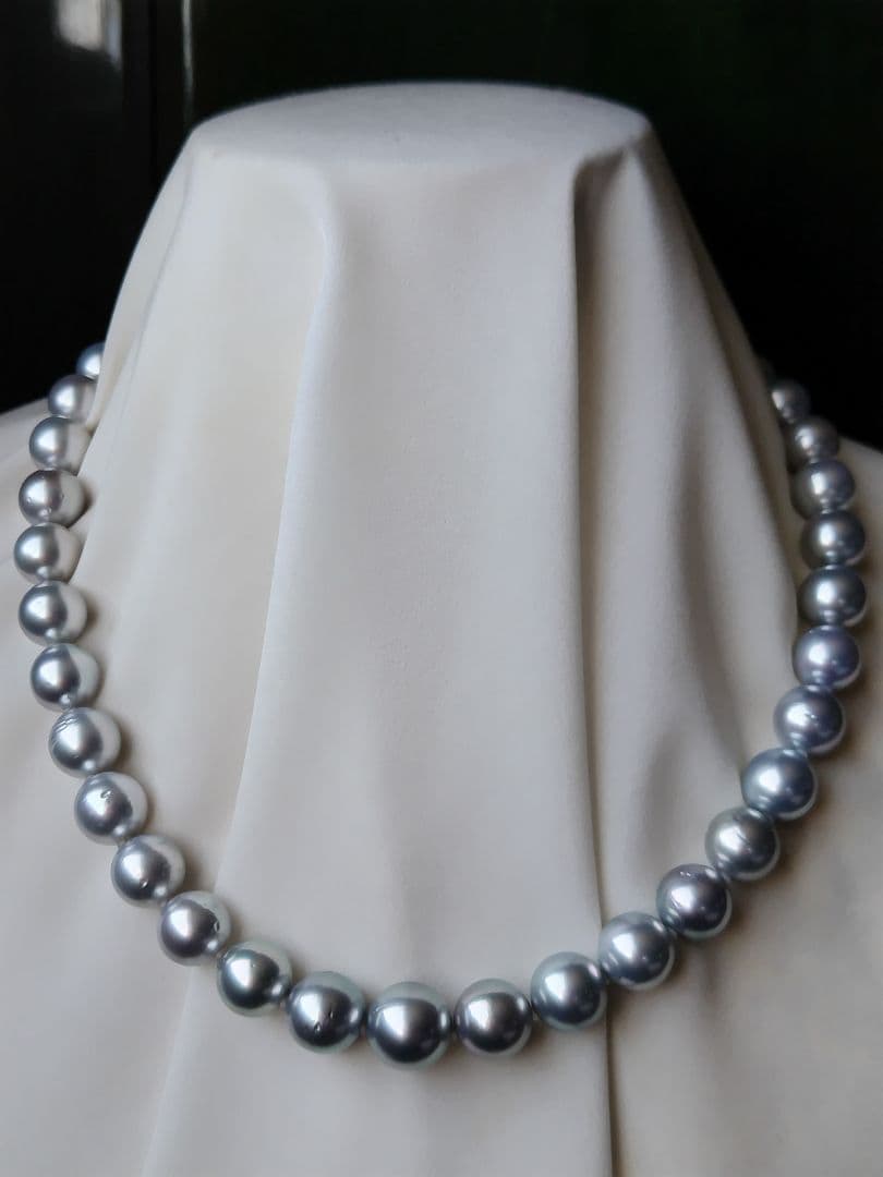 黒蝶真珠シルバーグレーの、ネックレス