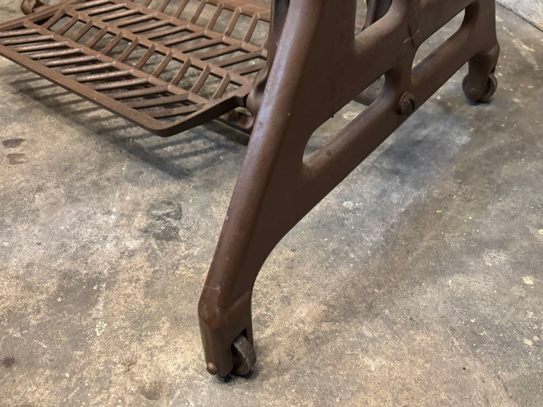 mitsubishi 三菱 足踏みミシン脚 アンティーク レトロ テーブル