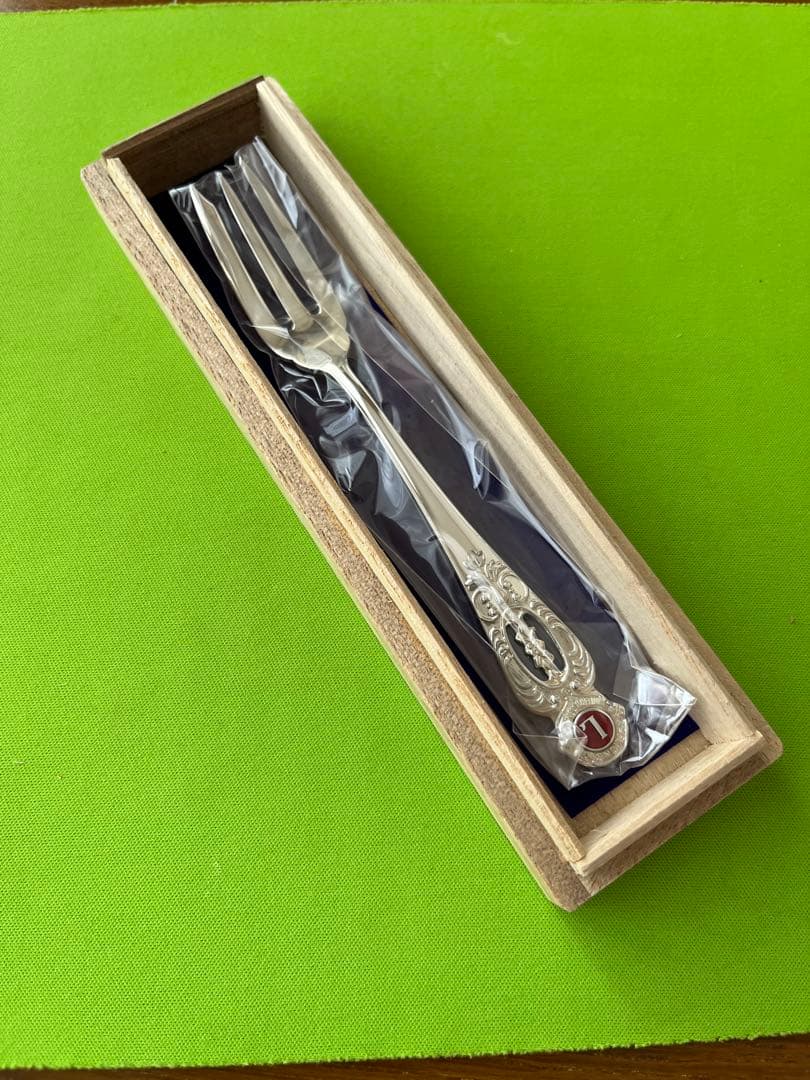 新品 silver950刻印スプーン2本 フォーク2本 木箱入り4本セット