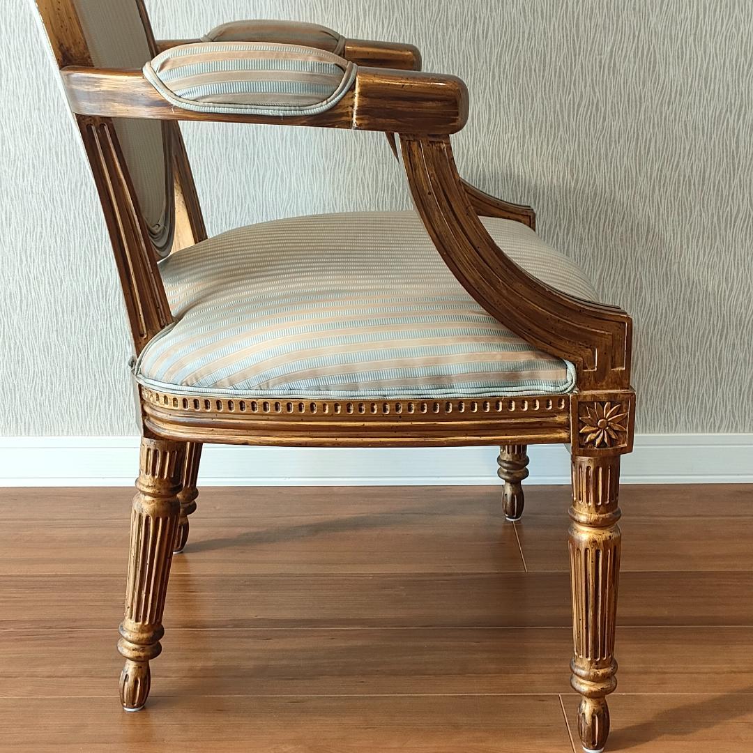 アンティーク　アームチェア　シャビーシック　リビングチェア①