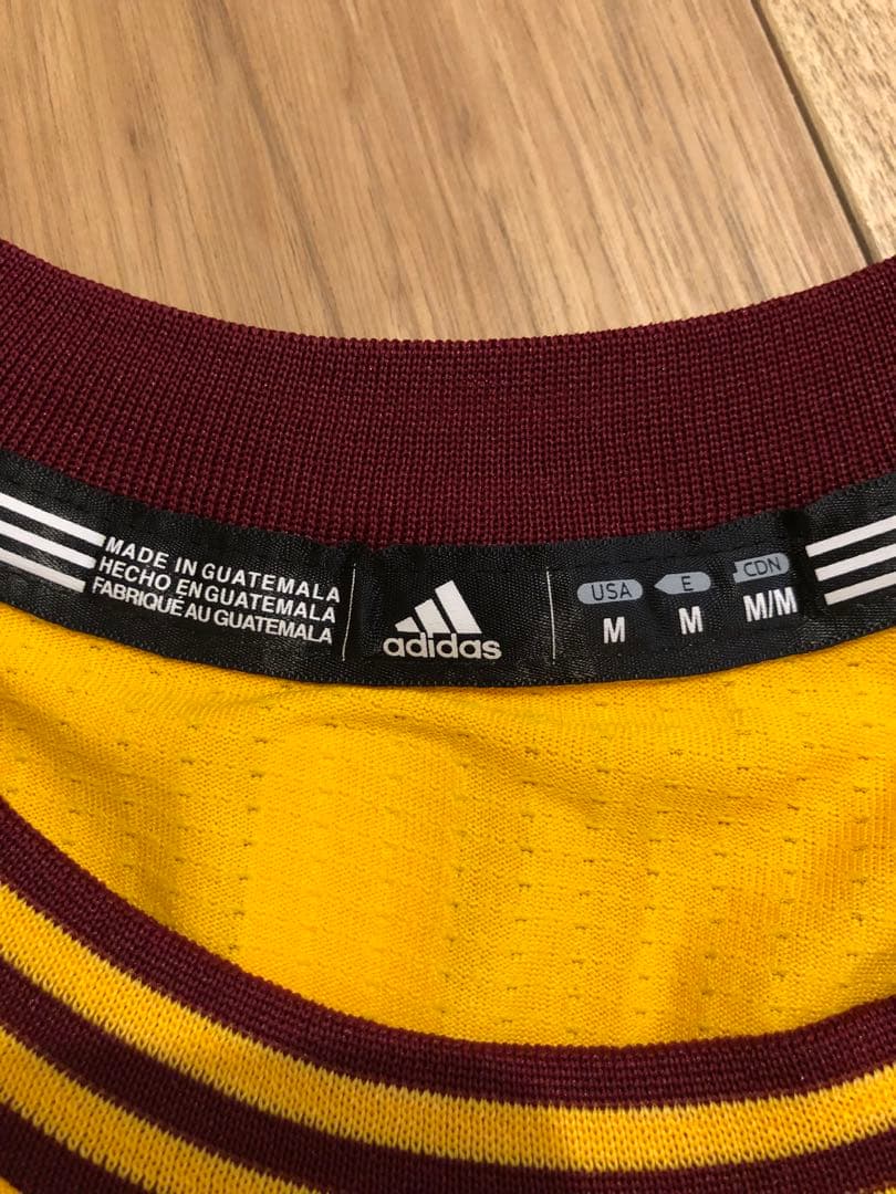 【キューピー】【未使用タグ付】レブロン　CAVS ユニフォーム　黄色