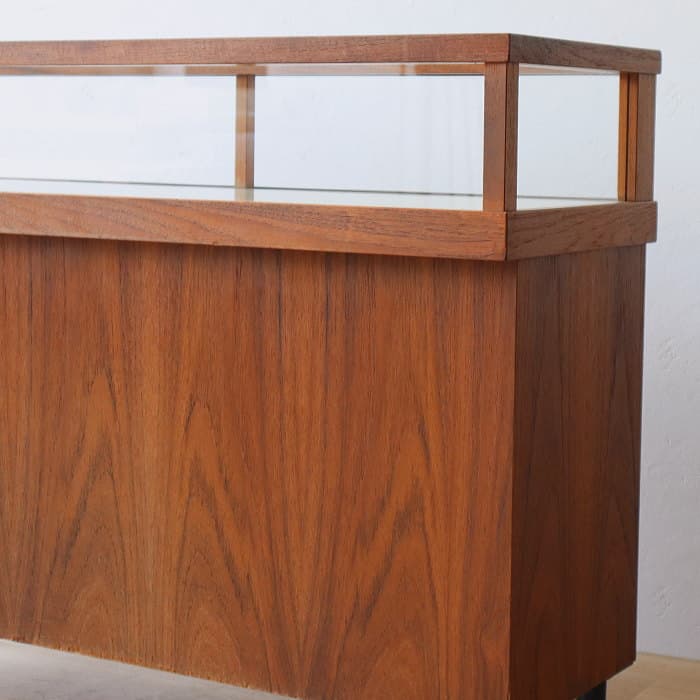 アンティーク チーク材 ガラスショーケース 飾り棚 サイドボード 木製