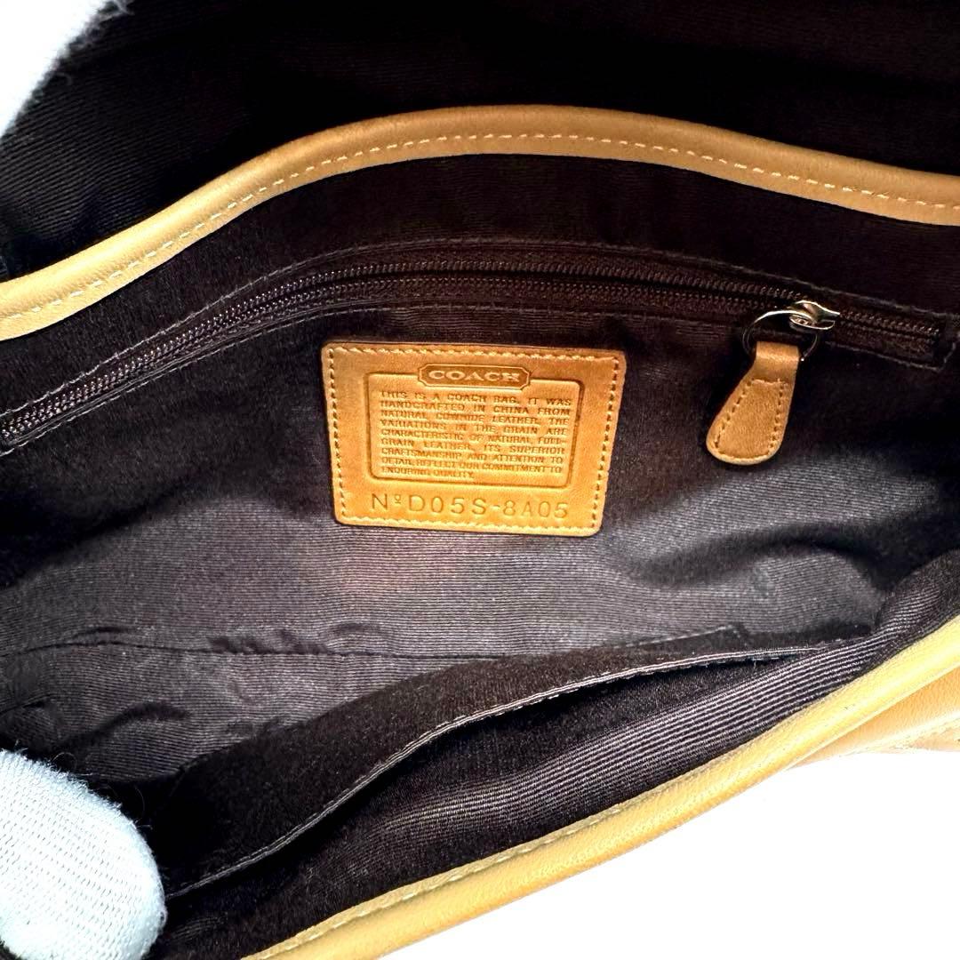 希少 コーチ アクセサリーポーチ ワンショルダー キャメル ソーホー チャーム付