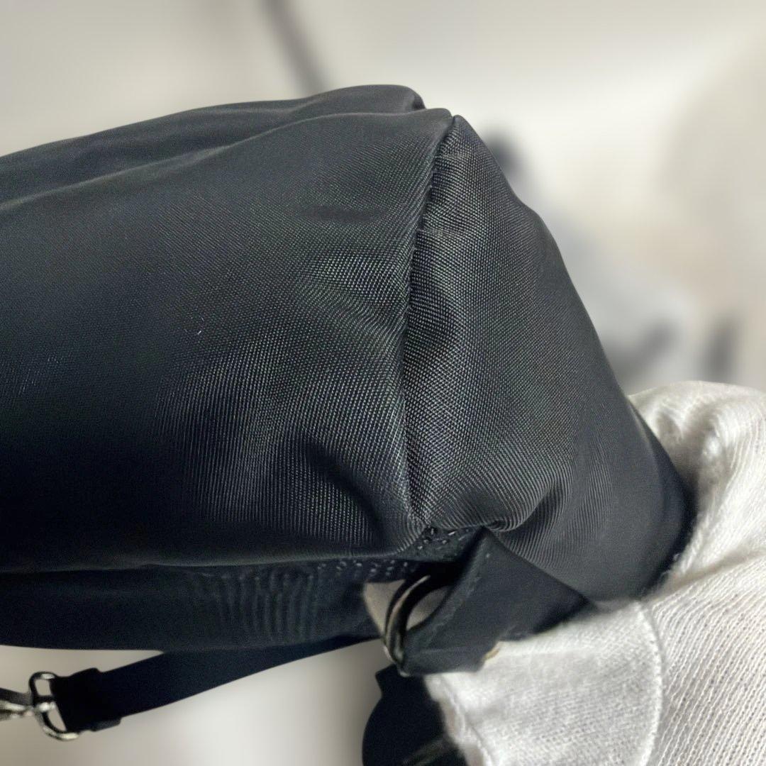 PRADA プラダ トライアングルロゴボデ イバッグショルダーバッグ