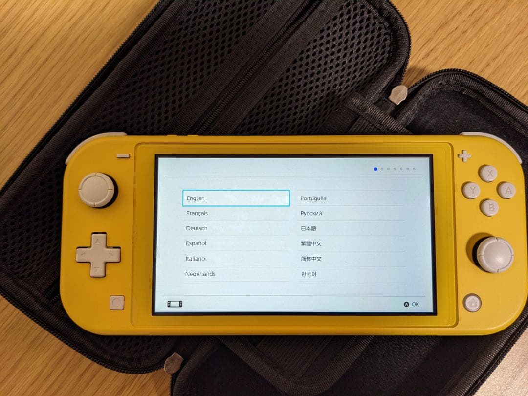 Nintendo Switch Lite イエロー ケース付き
