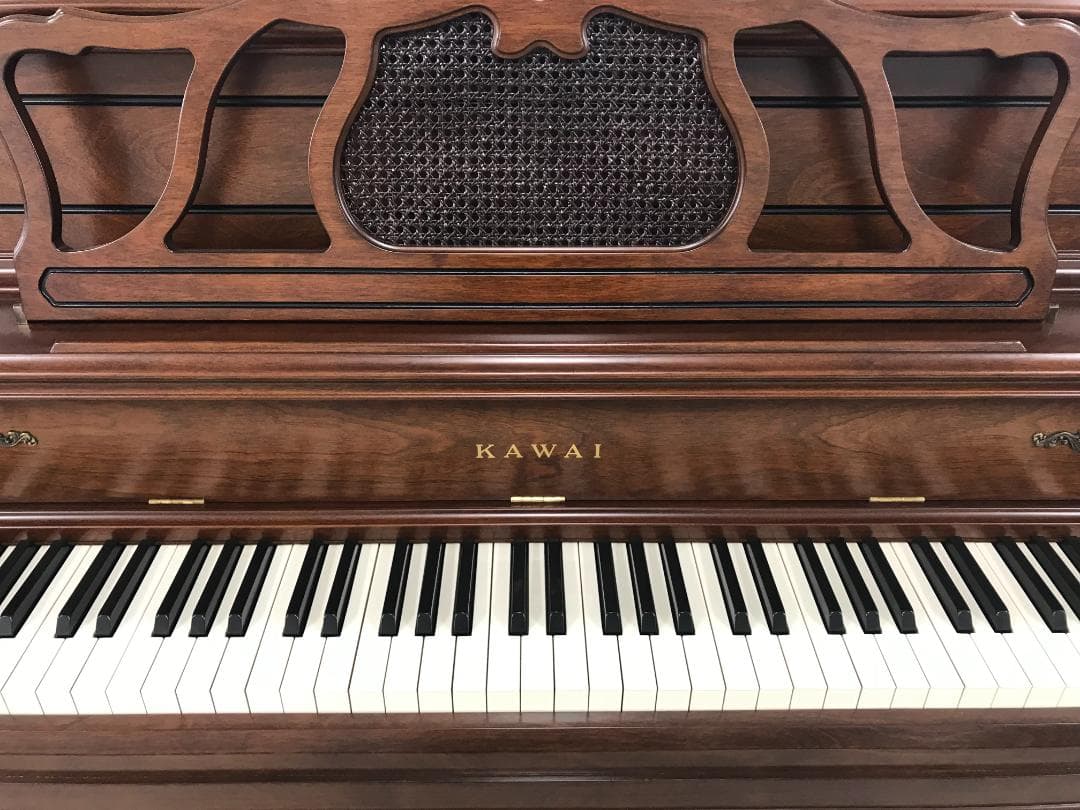 ★61414【アップライトピアノ】KAWAI　Ki65F
