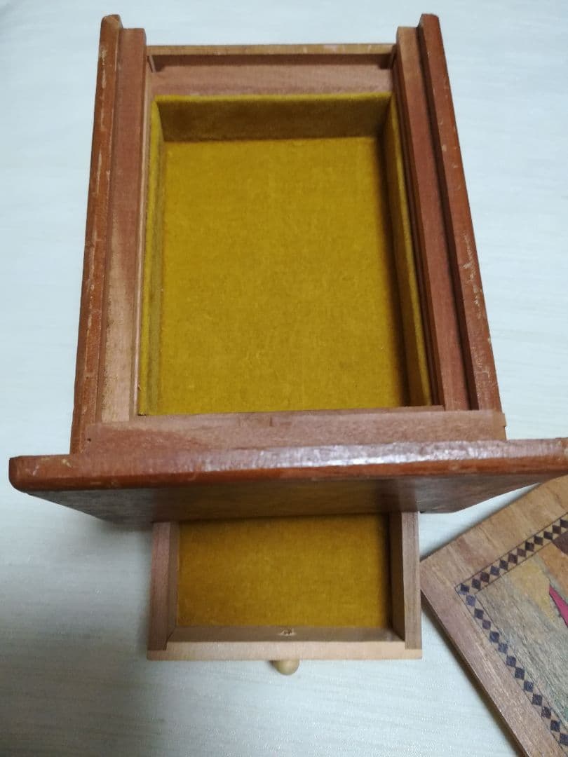 オルゴール　箱根　からくり　寄木細工 ある愛の詩