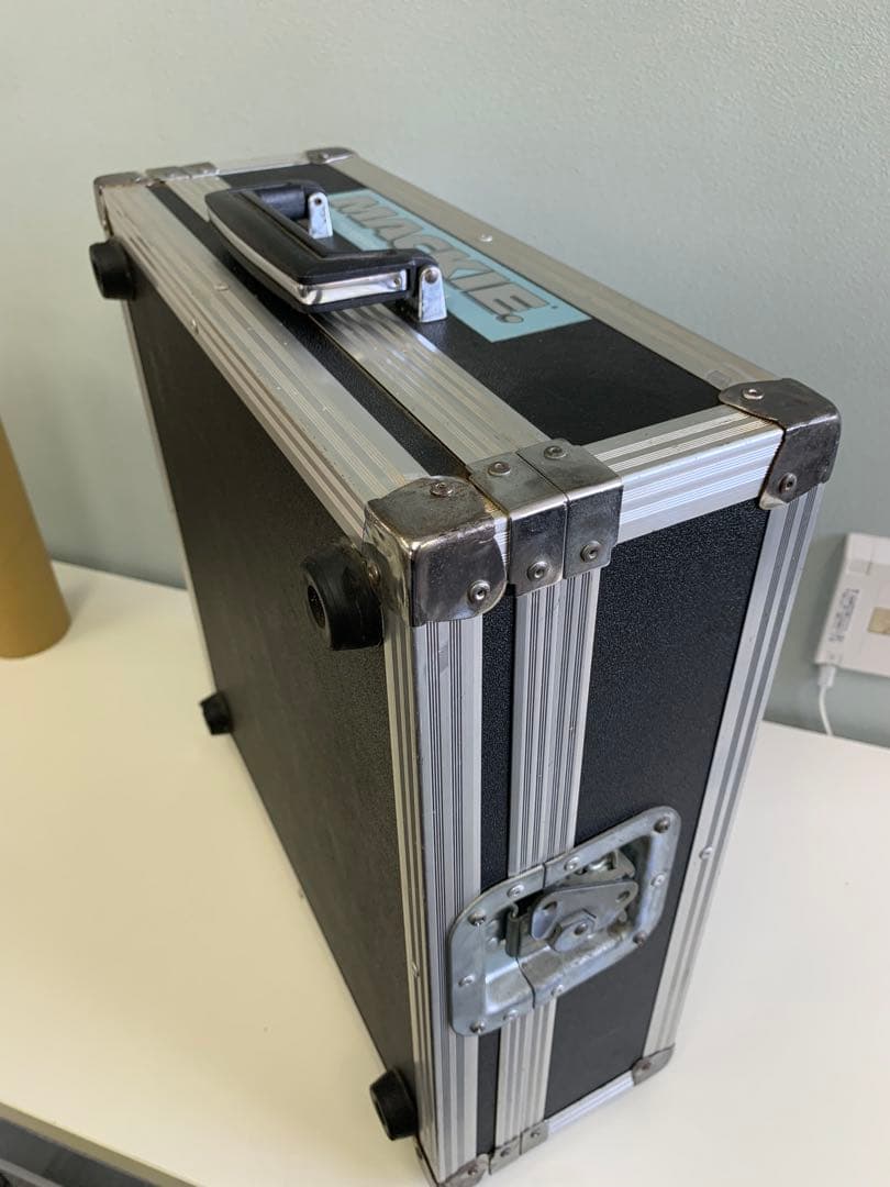 。 MACKIE MS1402-VLZ 14chアナログミキサー