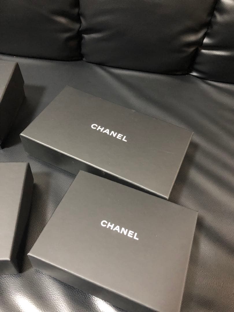 シャネル　マットタイプ　財布空箱、保存袋、ギャランティ、リボン等
