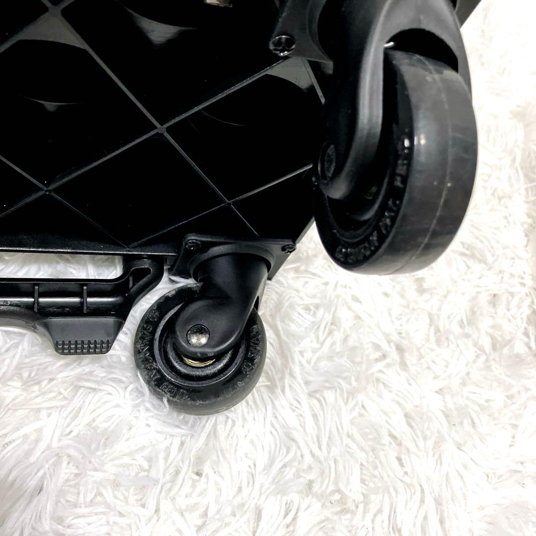 SWANY　キャリーバッグ　20L　座面付き　イス付き　光沢有り　四輪キャスター