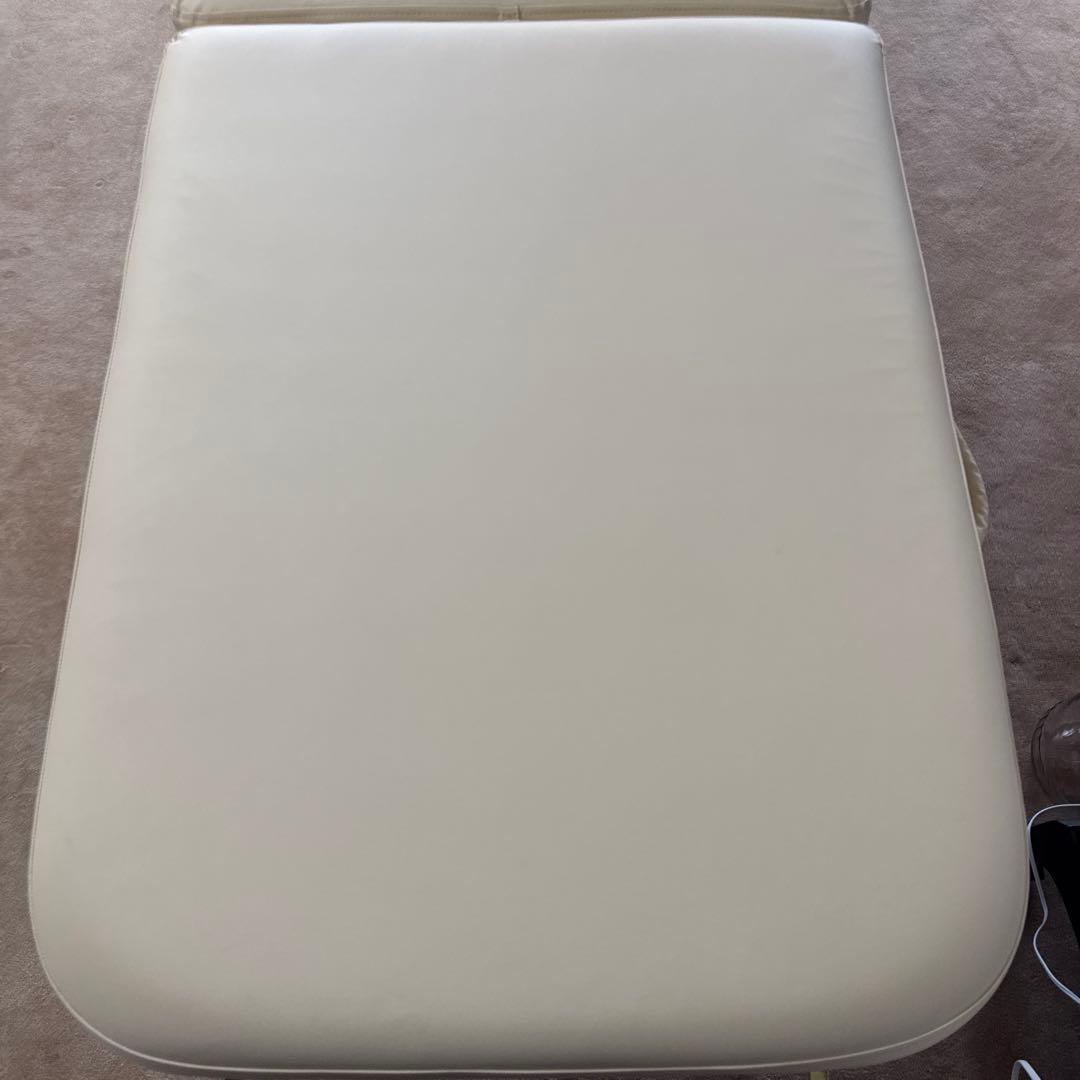 まりアースライトマッサージベッド、スピリット