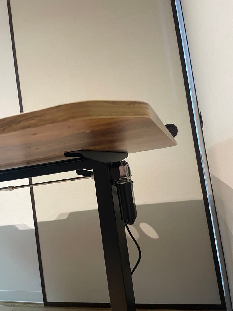 [美品] 電動式デスク 幅160cm メモリー機能付き