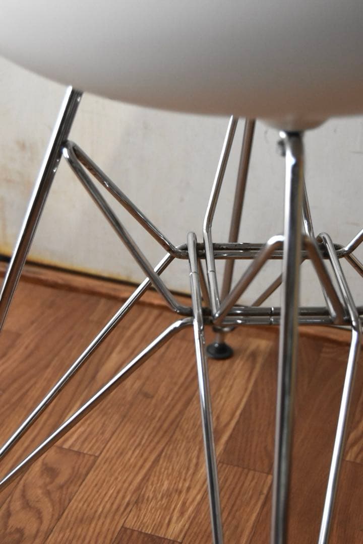 ダイニングチェア Vitra Eames Plastic chair