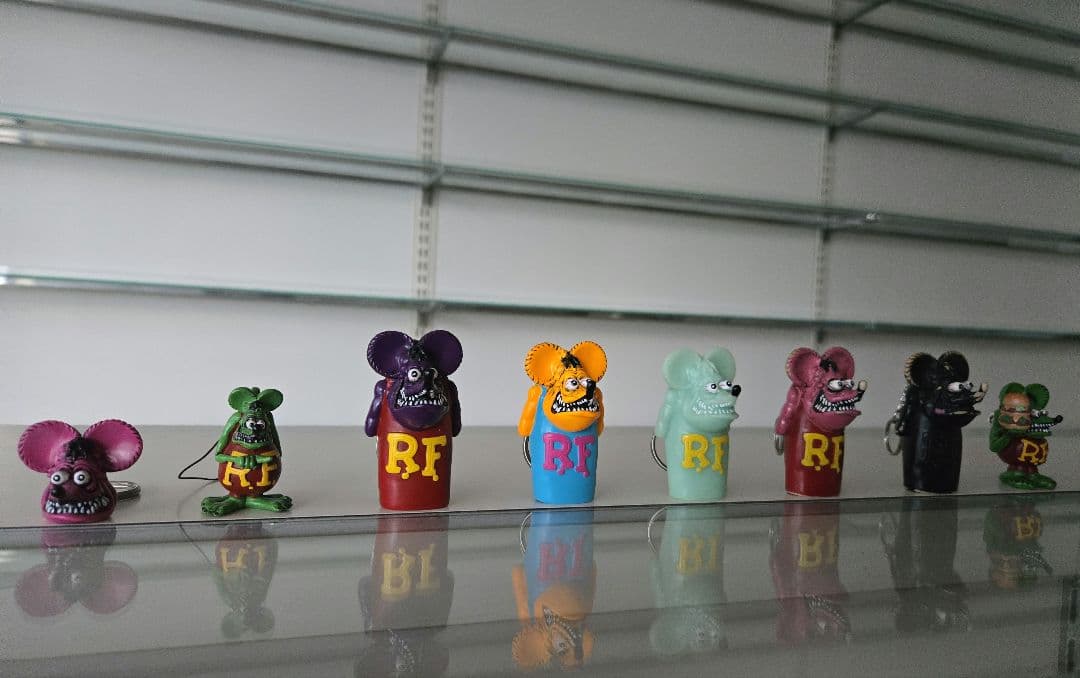 ラットフィンク ライターキャップ キーホルダー 畜光タイプ１体