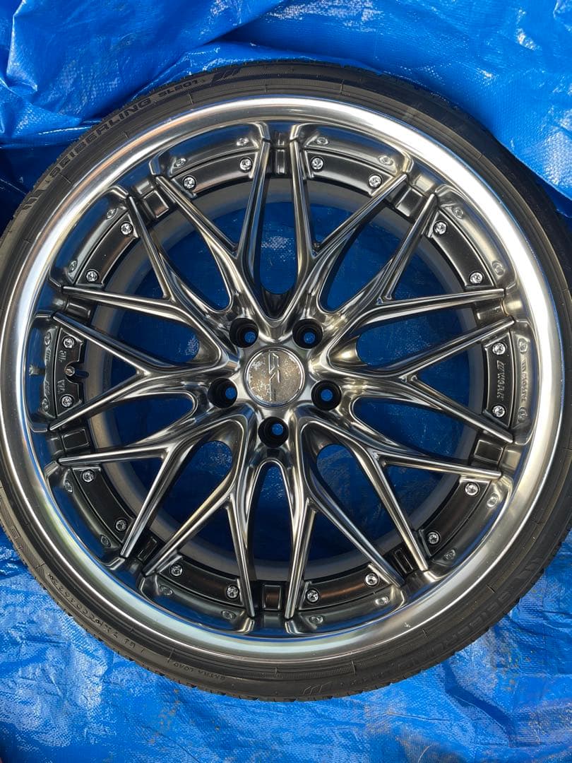 ワーク　シュヴァートクヴェル　メッシュ20インチタイヤ、ホイール一台分