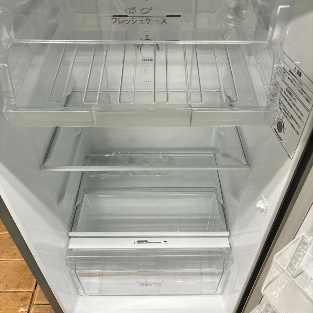 934 冷蔵庫　200L〜300L 大人気　小型　大型　右開き　シルバー　格安