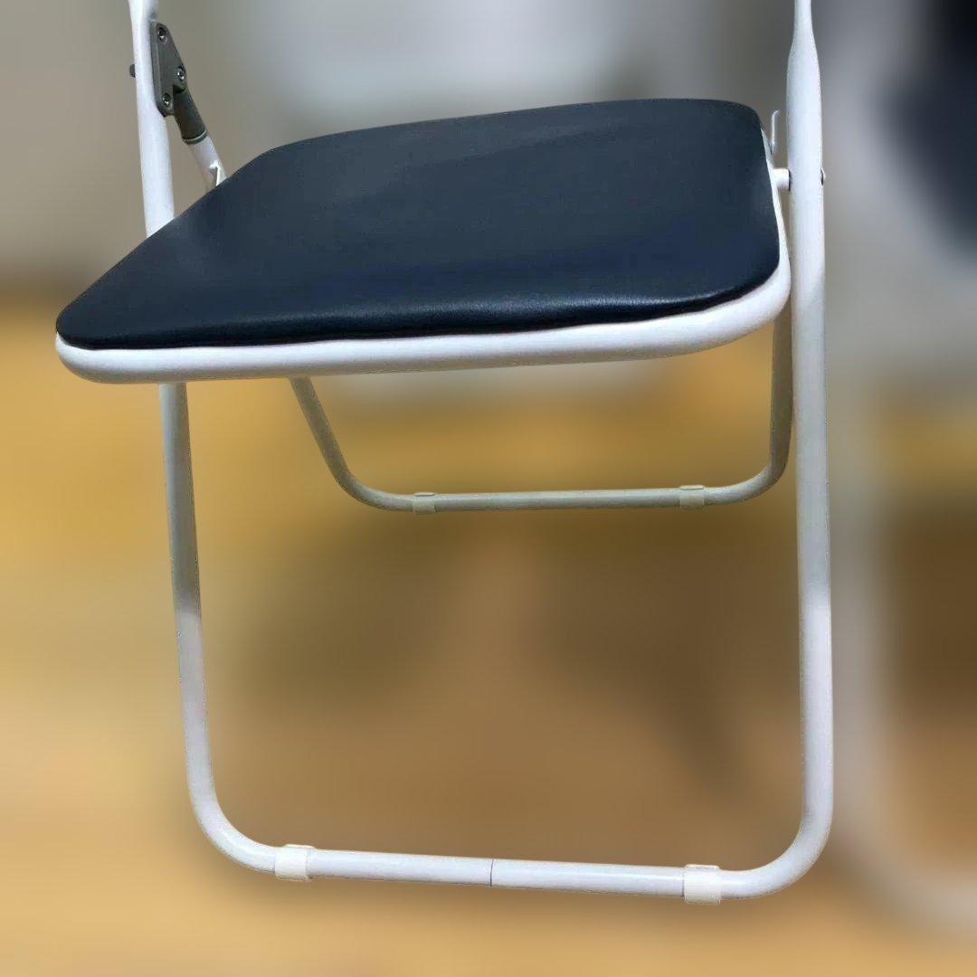 sana　４脚セット①　藤沢工業 折り畳パイプ椅子 2脚セット88338