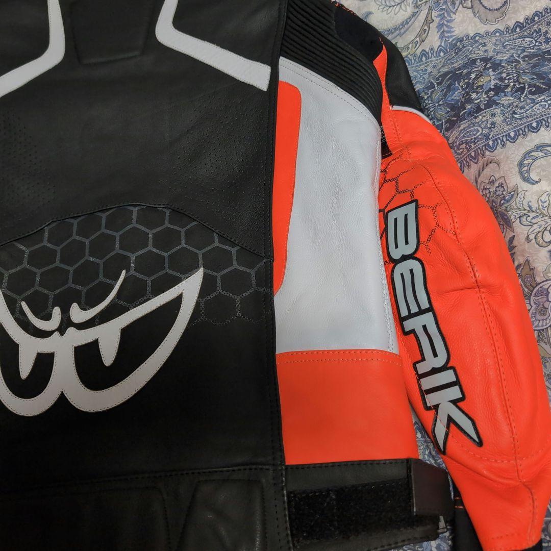 新品　ベリック　パンチング　レザージャケット　56サイズ　黒／白／赤　BERIK