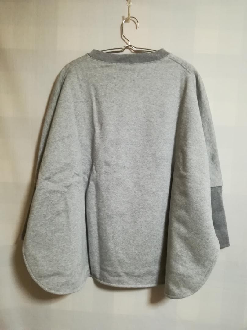 新品 BEARDSLEY 裾ラウンドプルオーバー スウェット グレー