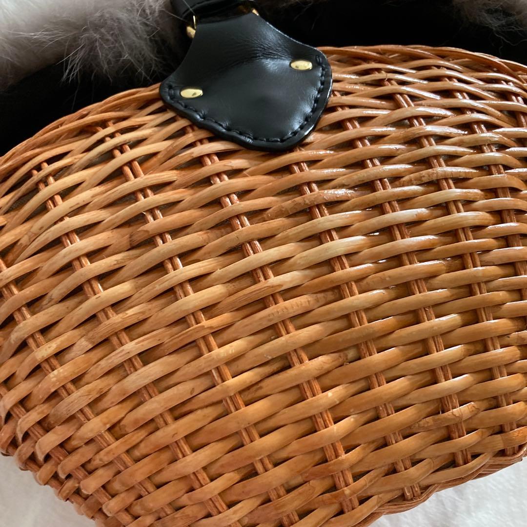 ヴィオラドーロ　ファー付きラタンカゴバッグ　フォックスファー