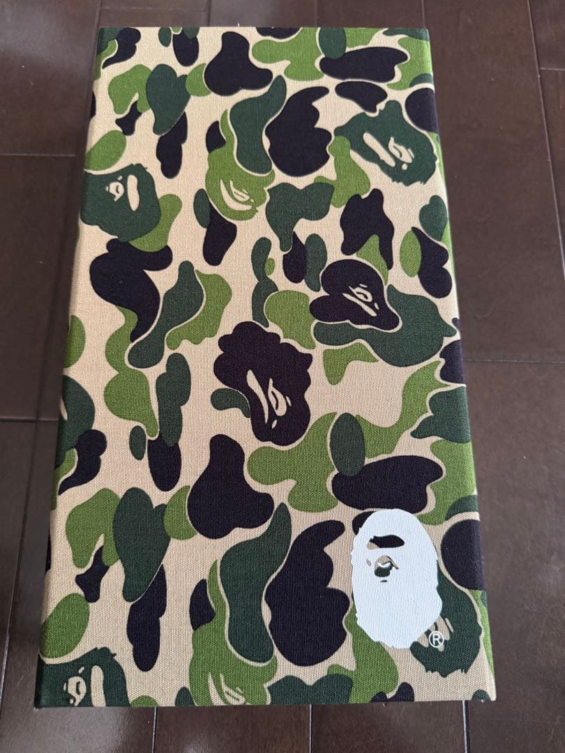 A BATHING APE カモフラージュ小物入れ